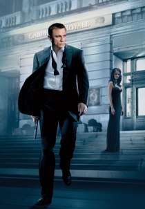 007:大战皇家赌场电影海报
